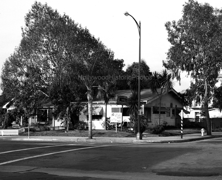 Beverly Hills 1951 Joseph Reppac Famous Spaghetti Restaurant wm.jpg
